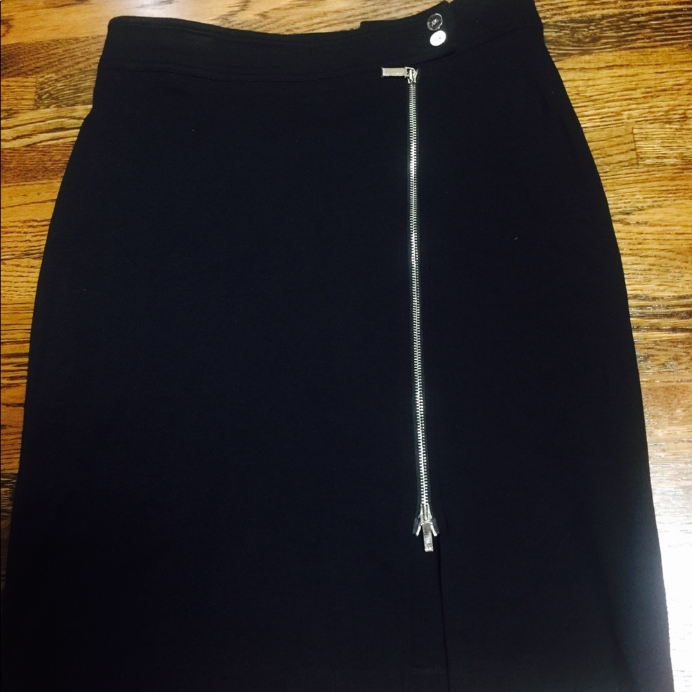 AK skirt - Picture 2 of 3